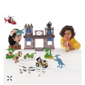 Animal Zone Dino Fortress Play set Helicopter Station Dinosaur Jurassic toy set